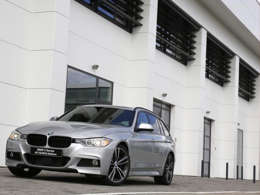  BMW 330d Touring 40 YEARS Edition 2015 года  (фото 2 из 7)